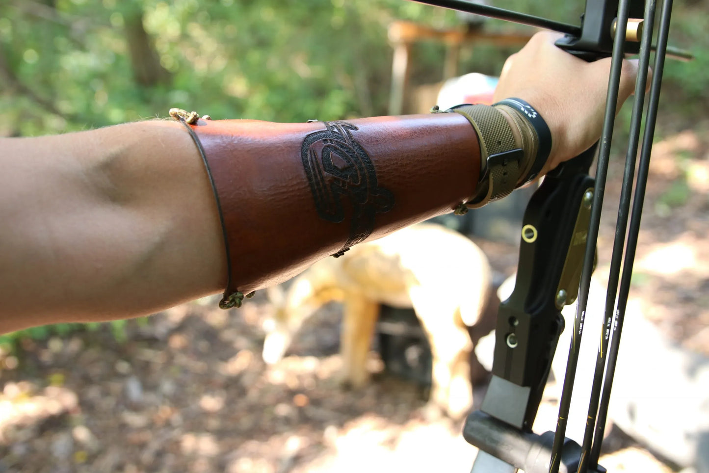 The Push Leather Armguard